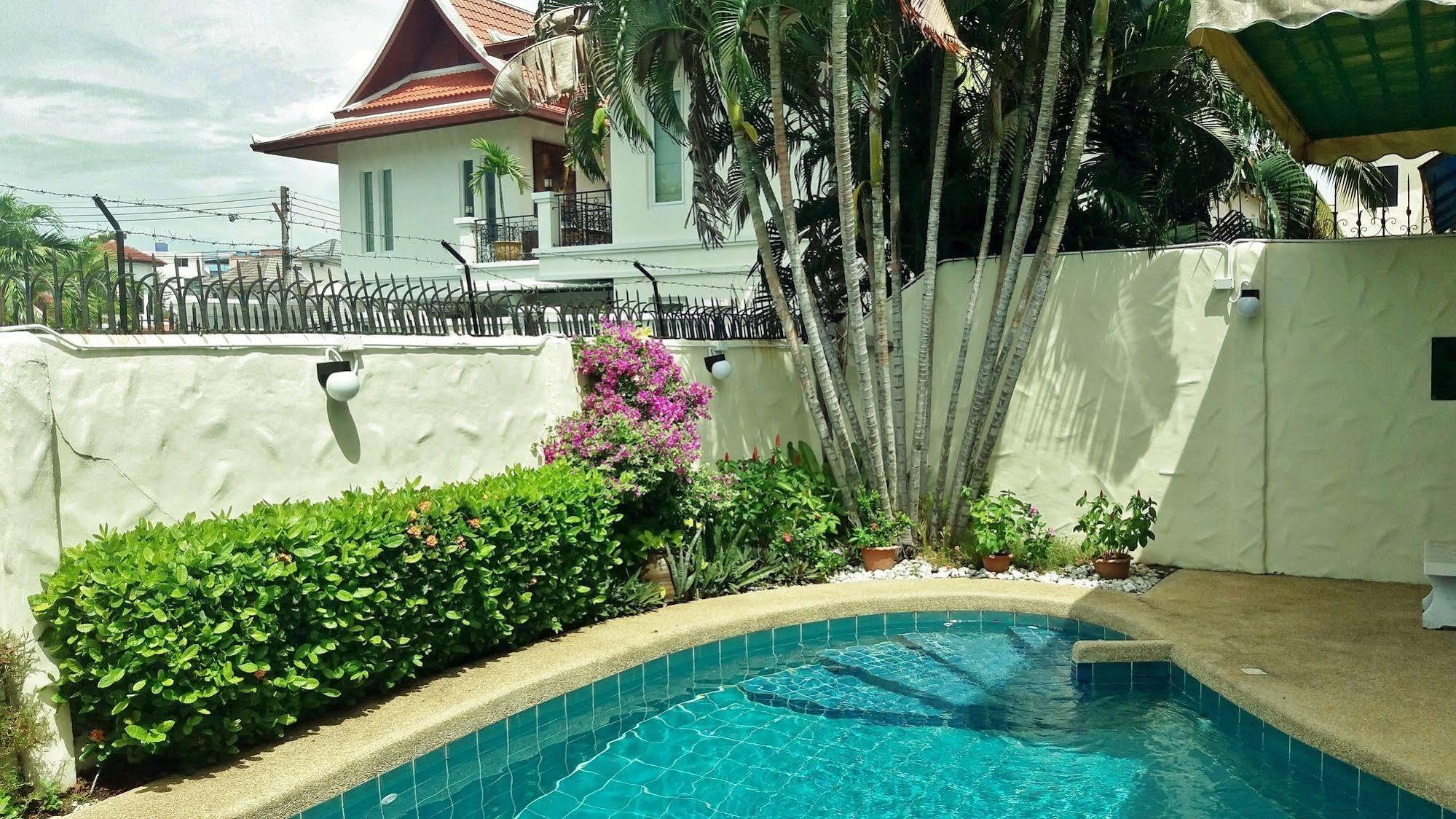 Baan Chai Nam Hotell Pattaya Exteriör bild